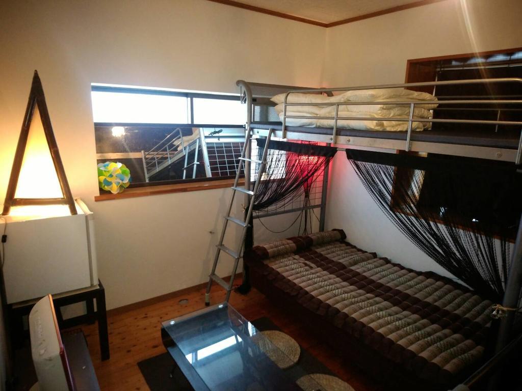 Marine & Guest House Chura Motobu Bagian luar foto
