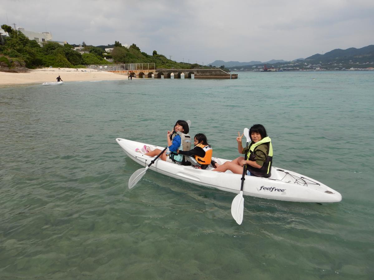 Marine & Guest House Chura Motobu Bagian luar foto